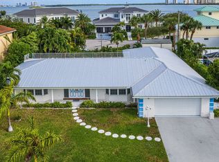 1030 Gulfstream Way, Singer Island, FL 33404