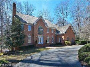 9899 Windy Hollow Rd, Great Falls, VA 22066