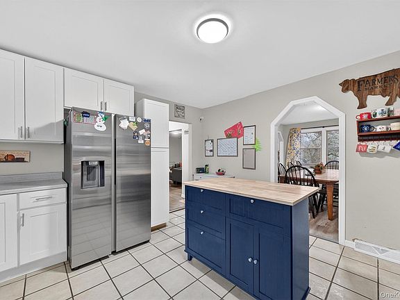 3rd image of 107 Marshall Road