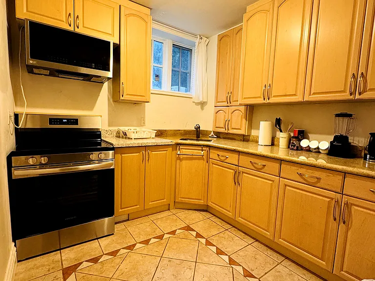 1414 Indian Grv #BASEMENT — Photo 11