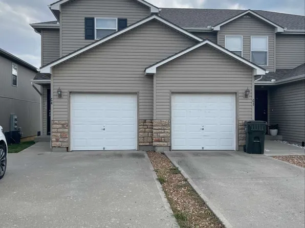 425 Hawthorne Blvd #4, Warrensburg, MO 64093