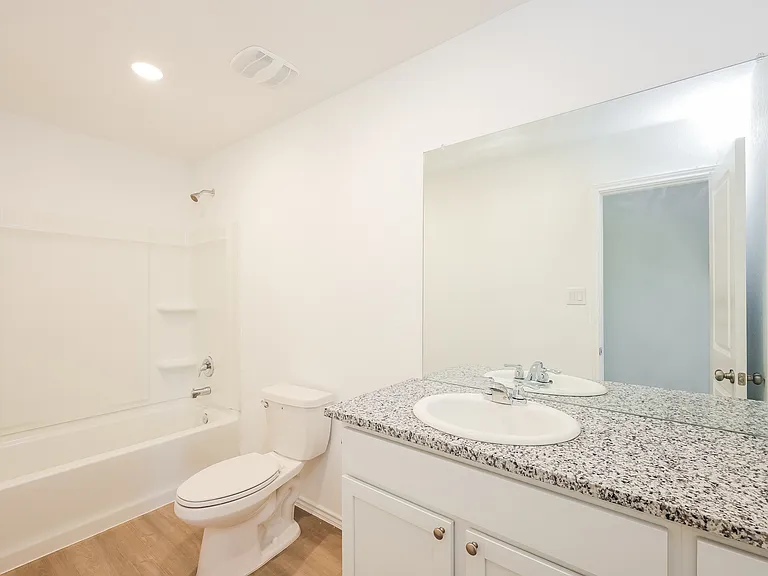 4125 Water Fall Cv — Photo 9