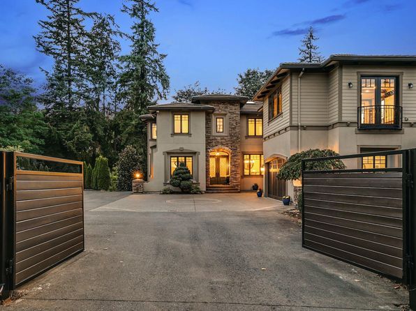 3045 Bellevue Way NE