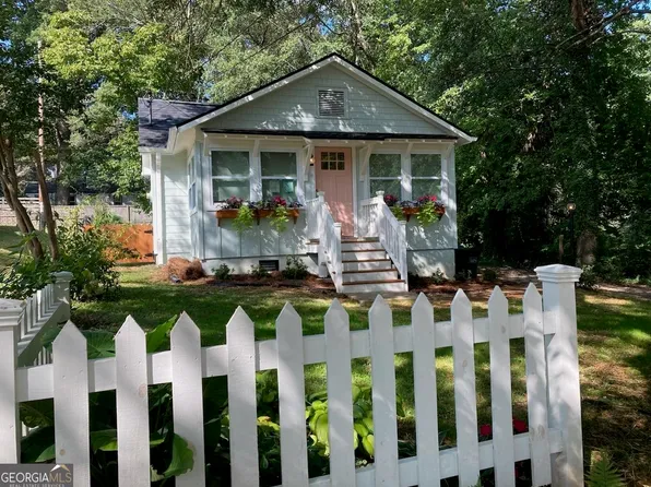 441 Oak Dr, Hapeville, GA 30354