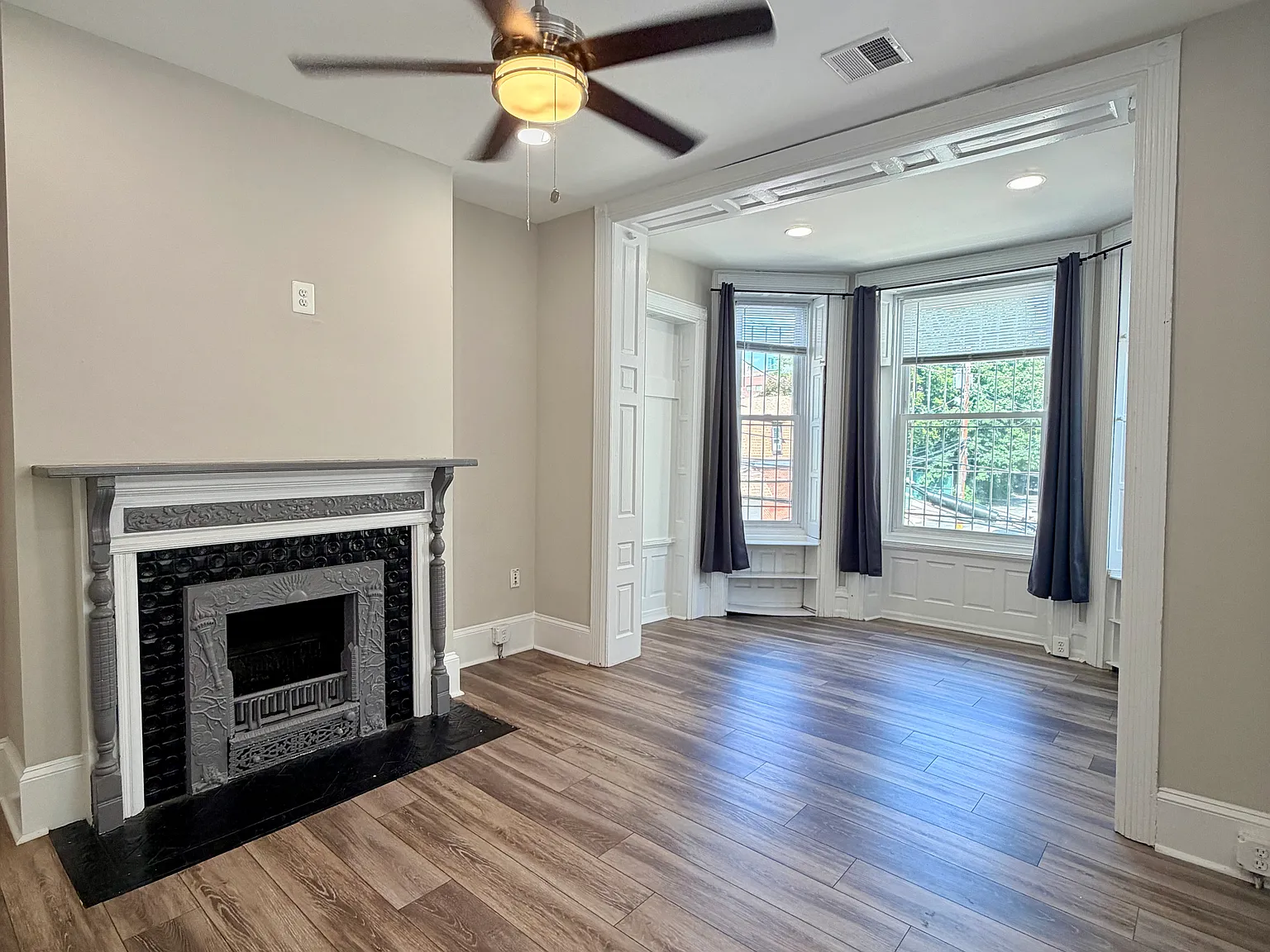 6 bed, 3.5 bath, 2833 sqft, $5,970 — Photo 1
