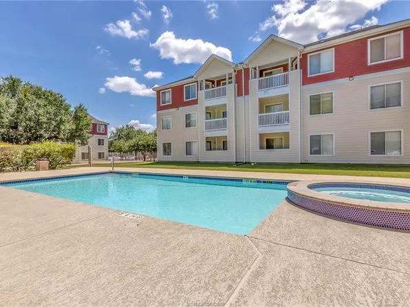 517 Parkway #301, College Station, TX 77840