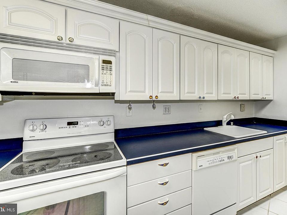 1st image of 307 Yoakum Py Unit 1714