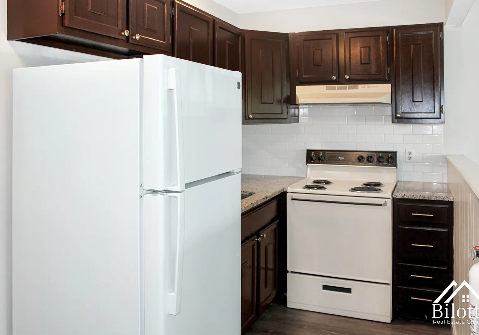 242 Waterman Avenue — Photo 3