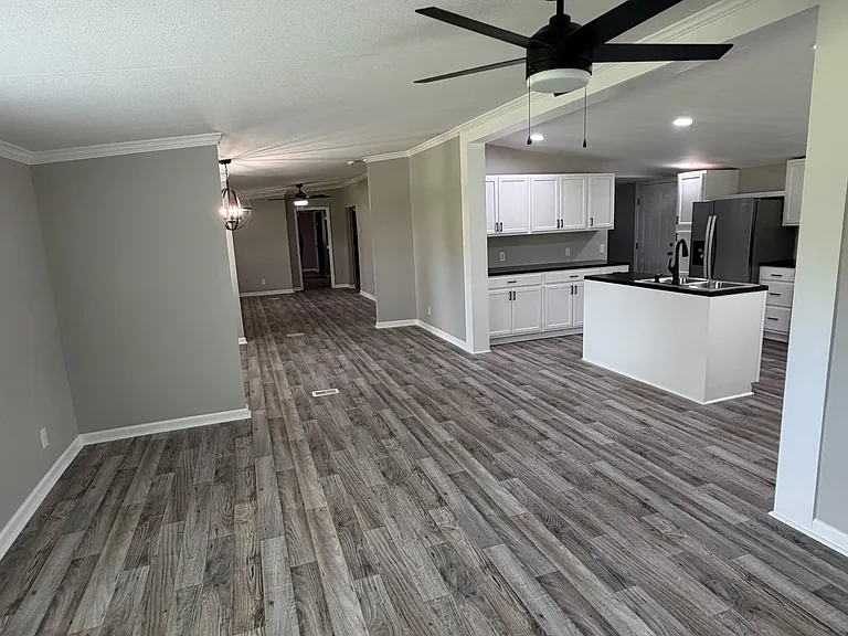 1045 Clarendon Chadbourn Rd — Photo 14