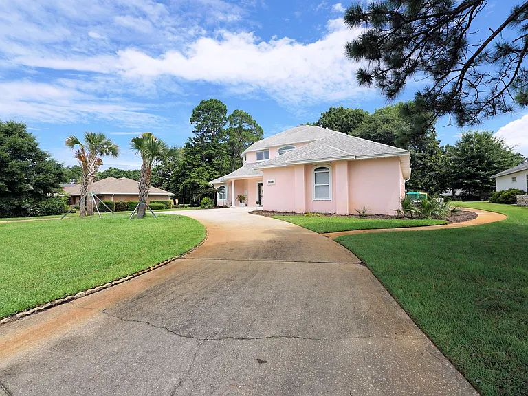 1534 Glenlake Cir — Photo 4