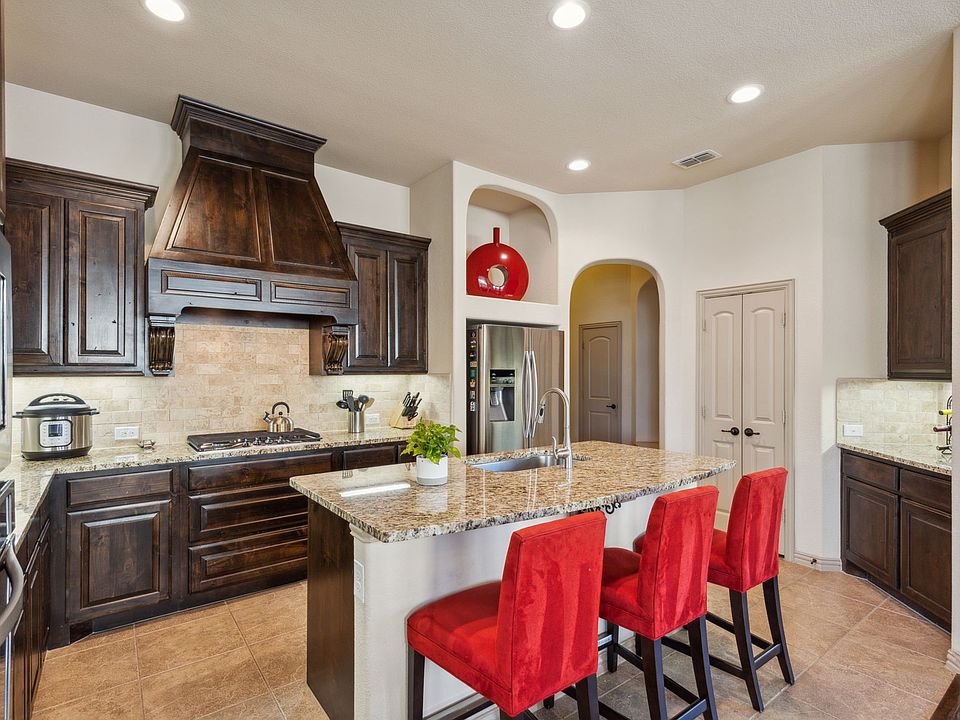1st image of 9316 Amistad Ln