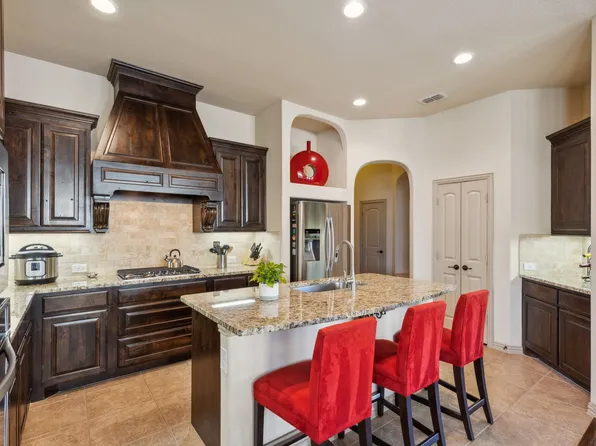 9316 Amistad Ln, Argyle, TX 76226