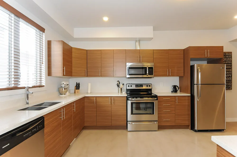 44 Ontario Street — Photo 3