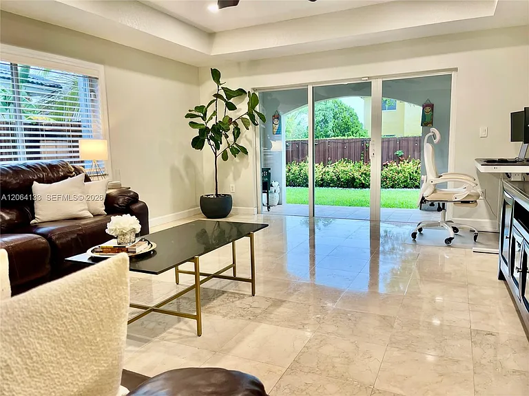 14121 SW 130th Ave — Photo 4