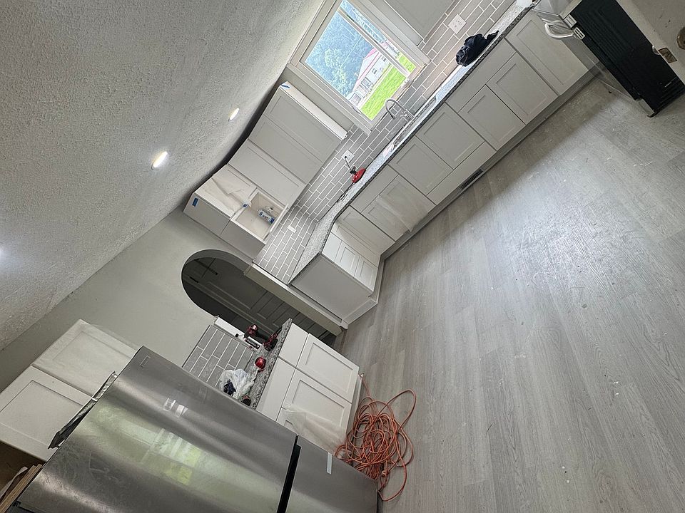 1st image of 303 Harding Rd #303