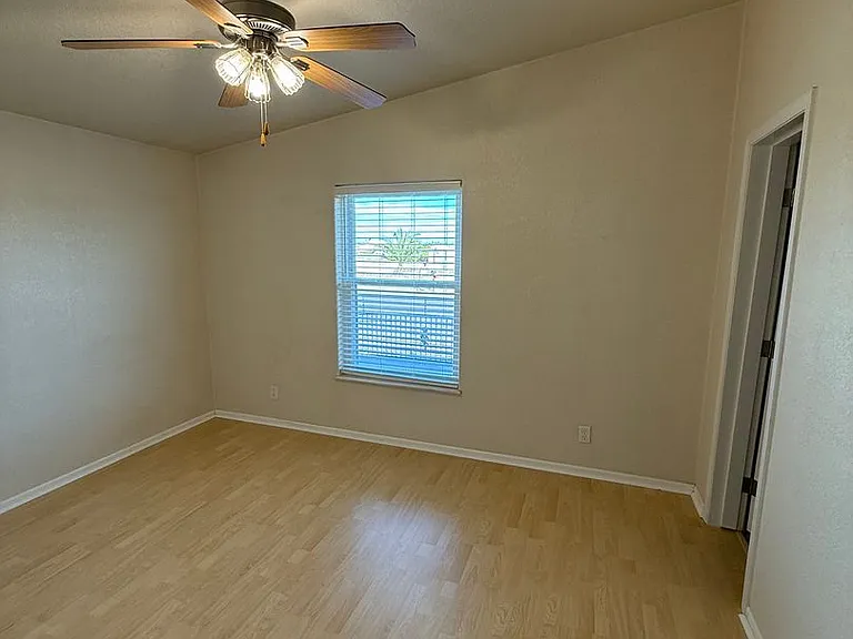 12655 E 46th Dr — Photo 19