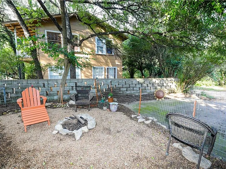 1305 Lorrain St #D — Photo 28