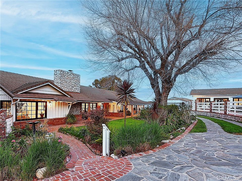 1st image of 46 Empty Saddle Rd