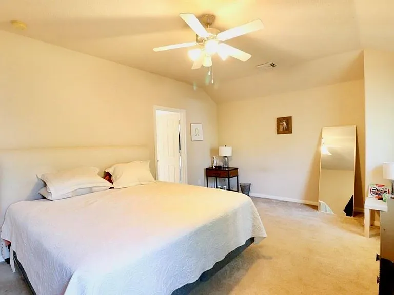 135 S Spinning Wheel Cir — Photo 4