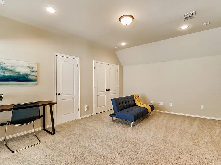 231 Carrington Ln — Photo 29