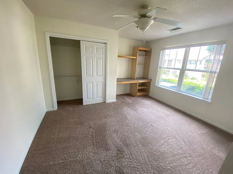 1301 Harts Ridge Dr — Photo 31