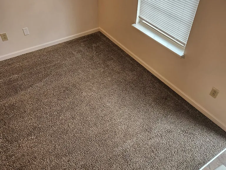 2304 Raleigh Ct #5 — Photo 21