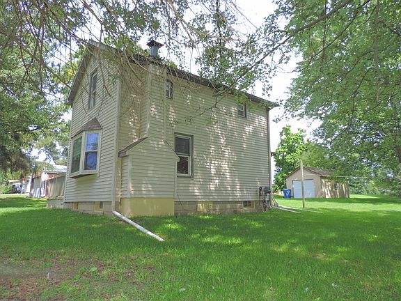 4th image of 326 N Ann St