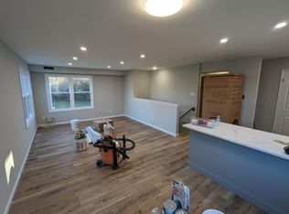 596 S Dove Rd APT B, Morrisville, PA 19067