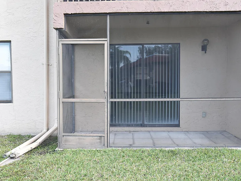21895 Lake Forest Cir #102 — Photo 11