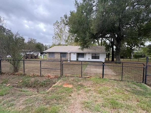 1150 County Road 43900, Paris, TX 75462
