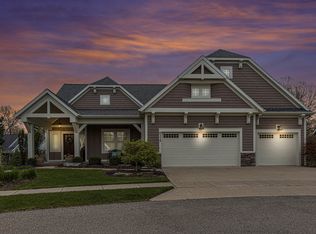 8338 Rose Ridge Dr NE, Rockford, MI 49341