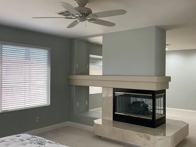 8757 Castle Hill Ave — Photo 32