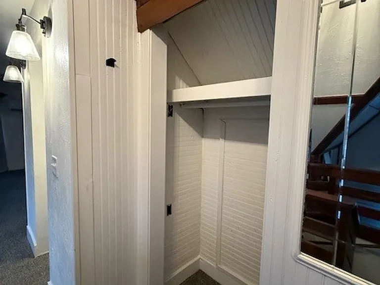 2324 S Jefferson St — Photo 23