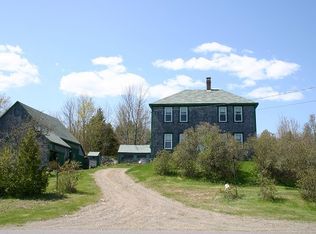 568 Ridge Rd, Robbinston, ME 04671