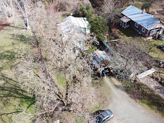 2nd image of 5895 Abbie Ln