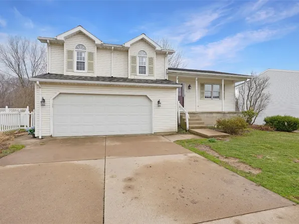 2251 Brooksboro Dr, Erie, PA 16510