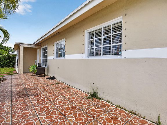 5th image of 11751 SW 185th Terrace