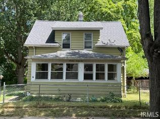 1922 Leer St, South Bend, IN 46613