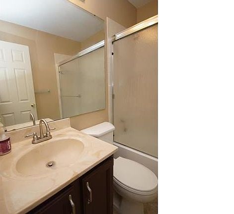 3rd image of 3154 Carrsville Ct