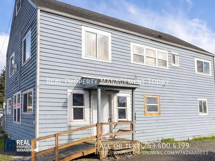 Move-In Special! Newly Remodeled 2br Apartment In Parkland Bottom Floor Unit — Photo 2