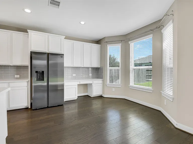16706 Chestnut Square Dr — Photo 17