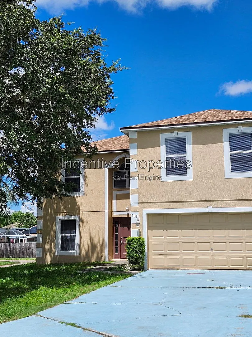 4 bed, 2.5 bath, 3256 sqft, $2,100 — Photo 2