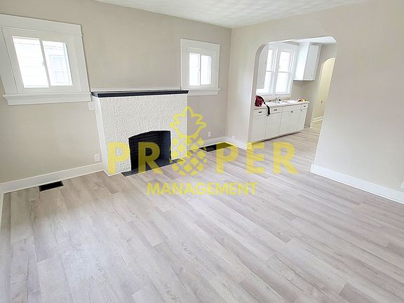 3rd image of 35 W Melford Ave