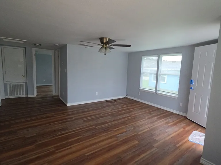 211 Doyle Dr — Photo 5