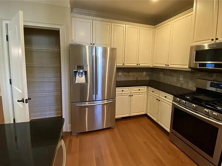 815 Millwork Cir — Photo 5