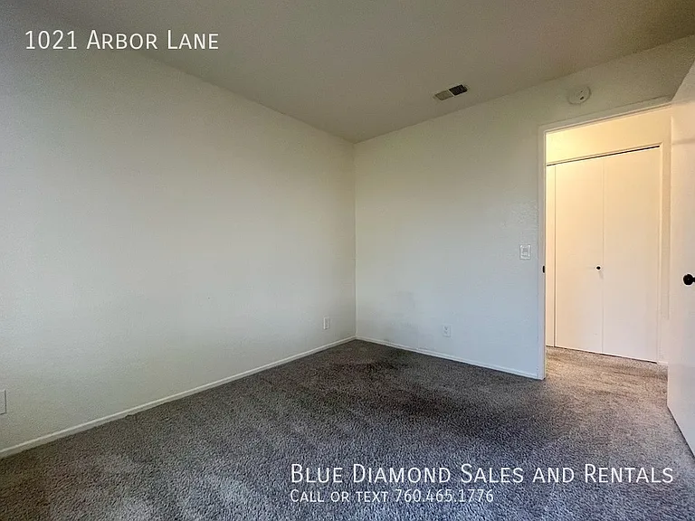 1021 Arbor Ln — Photo 18
