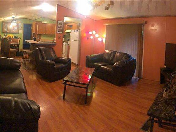 3rd image of 230 County Road 3194