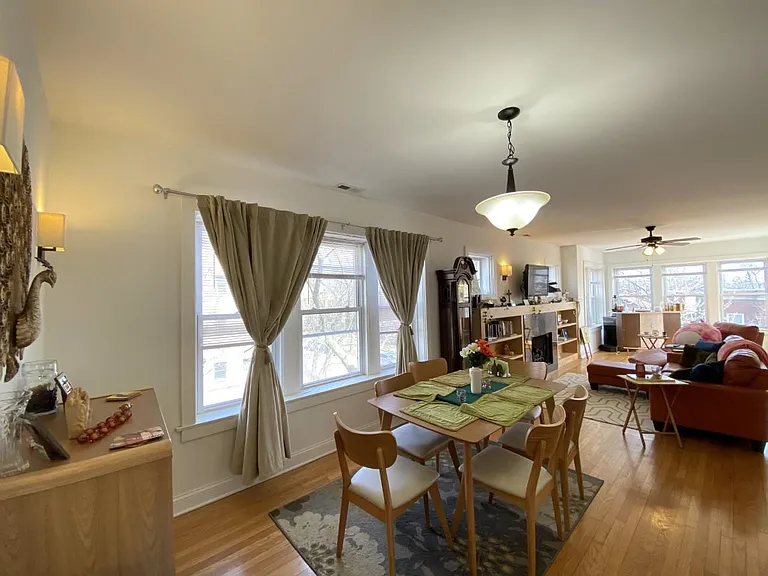 4435-37 W Gunnison St #3E — Photo 5
