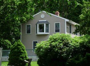 155R Niantic River Rd, Waterford, CT 06385