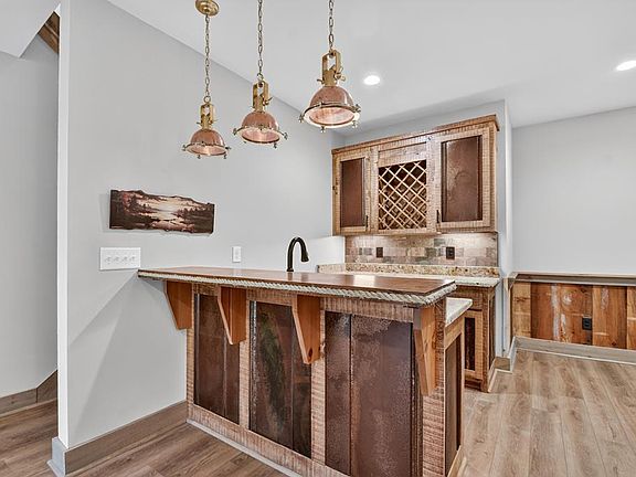 36th image of 382 Pocaset Dr